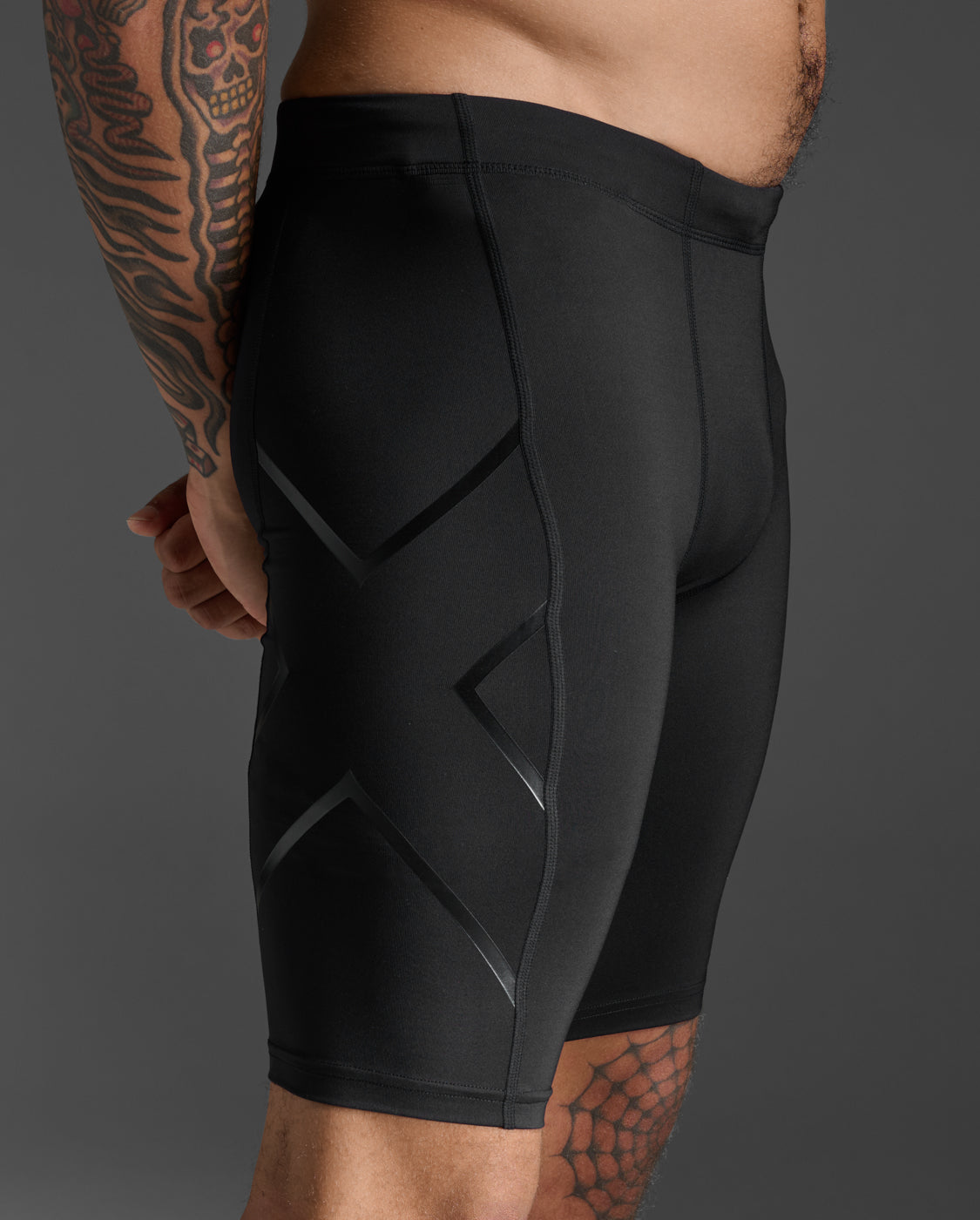 Short De Compression 2XU Femme - Taille S Noir - NEUF Avec étiquettes - WA1932b