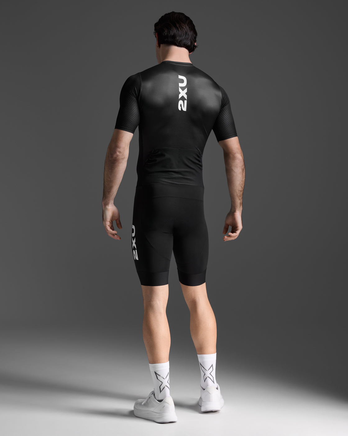 Aero Hex Sleeved Trisuit – 2XU UK