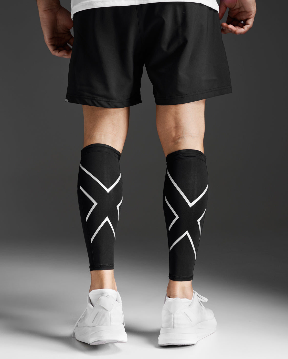 Compression Calf Guards – 2XU UK - Main Image