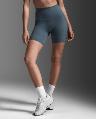 Form Stash Hi-Rise 6" Compression Short with Pockets